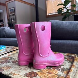 Pink toddler croc rain boots